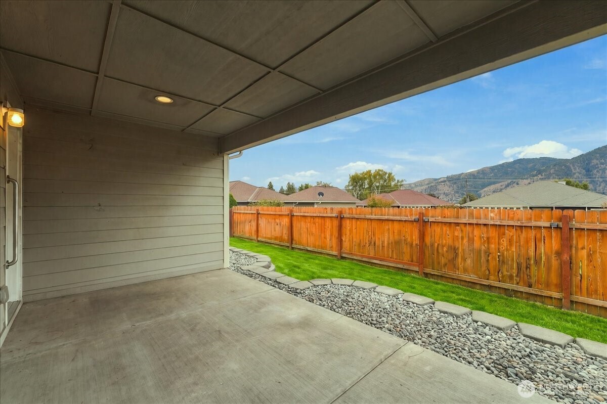 405 Ridgewood Drive Manson, WA 98831 - Photo 7 of 34 Gallery Image 7