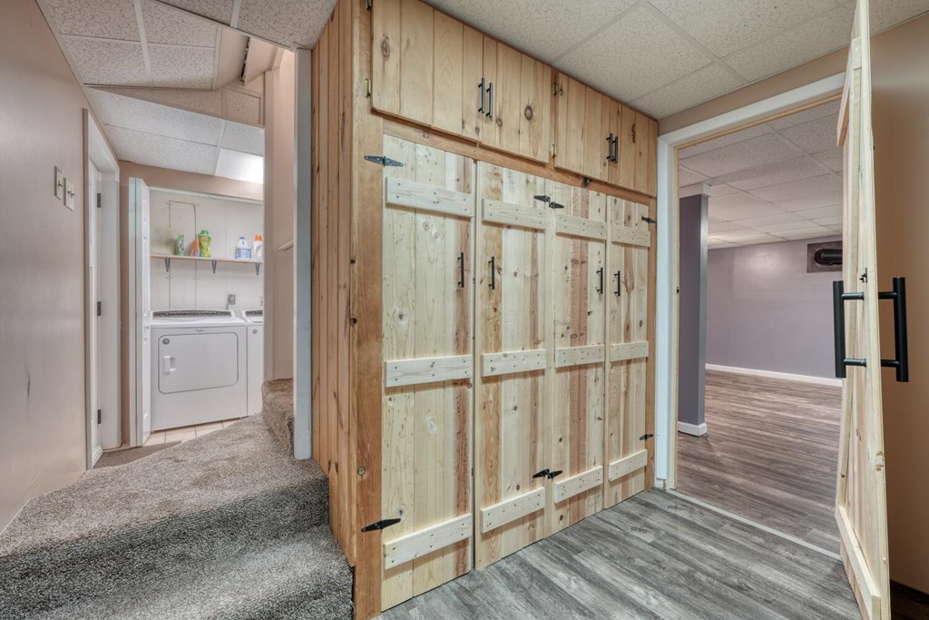 550 Watson Road Epworth, GA 30541 - Photo 37 of 63 a view of a bathroom with wooden floor