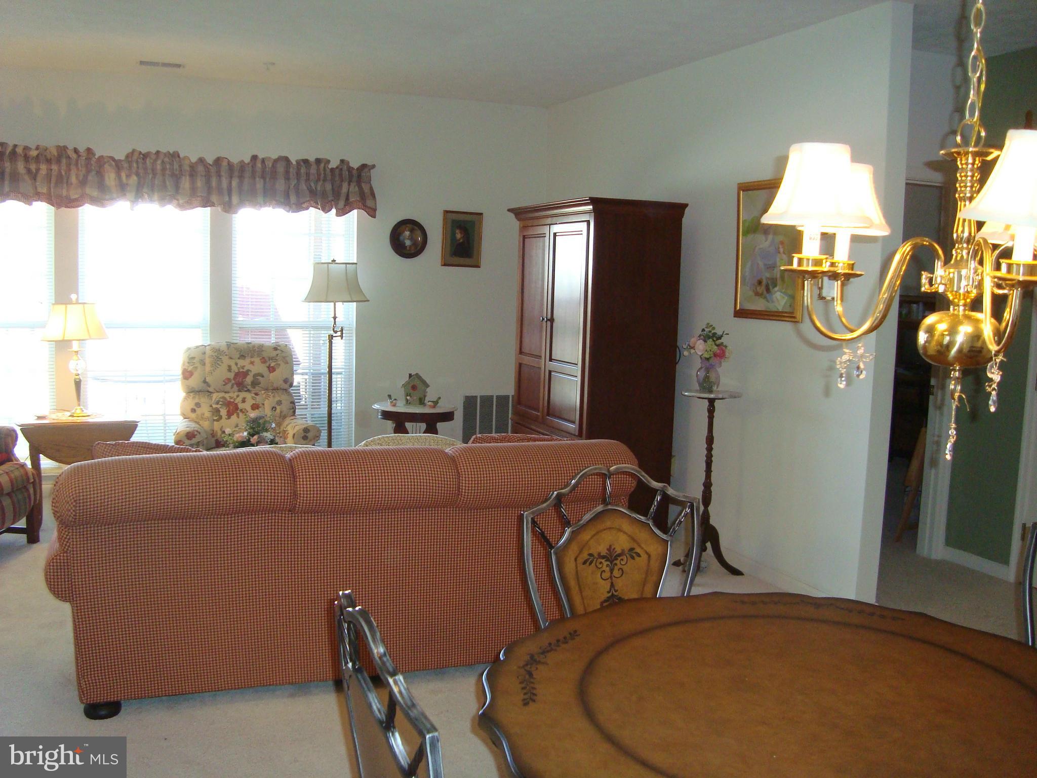5374 Glenthorne Court, Unit 5374 Baltimore, MD 21237 - Photo 22 of 29 Dining Room