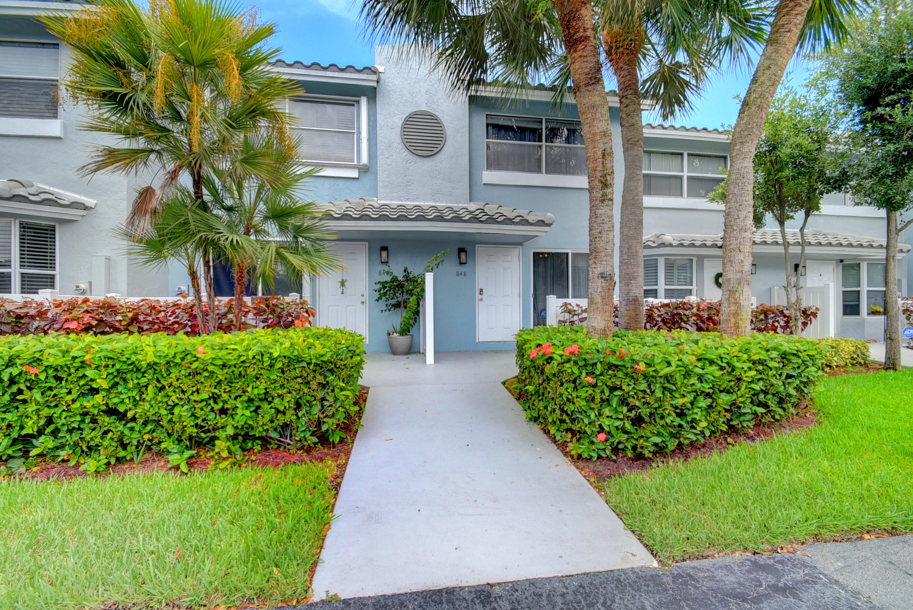 848 Jeffery Street Boca Raton, FL 33487 - Photo 2 of 20 Entry