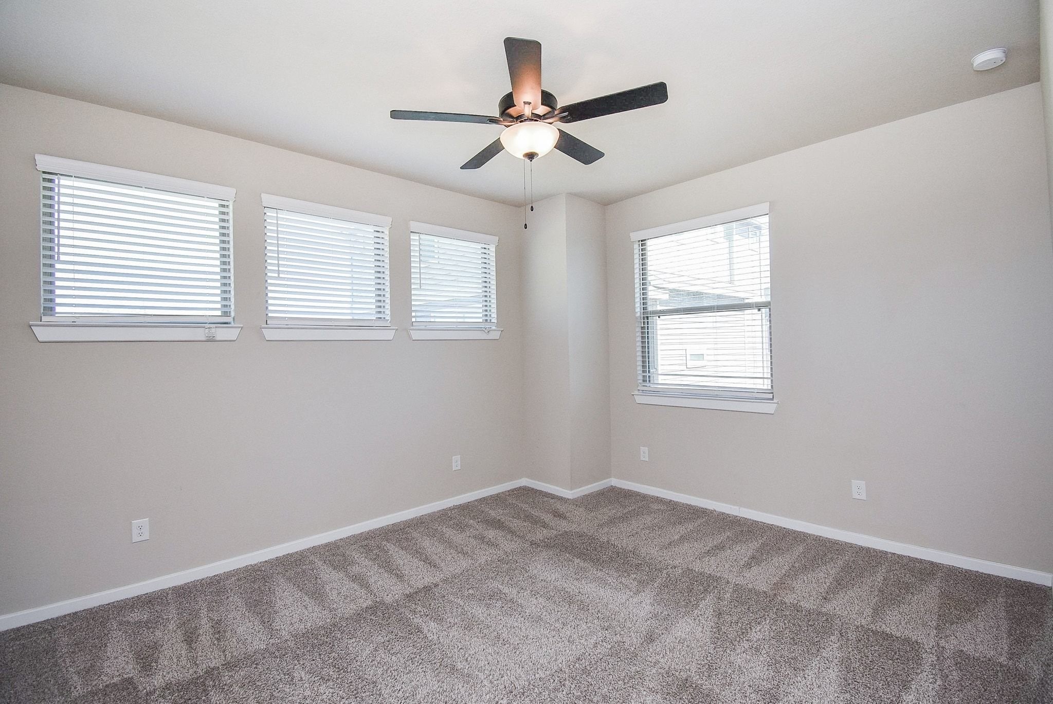 7643 Green Bulrush Way Katy, TX 77493 - Photo 13 of 20 a view of room with window and ceiling fan