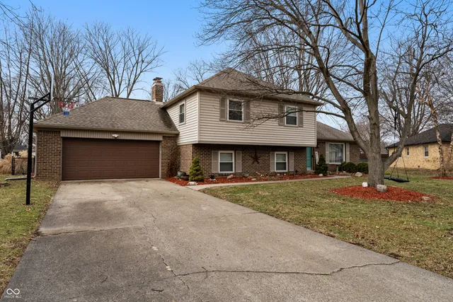 $349,900 | 900 Fenster Court, Indianapolis, IN 46234