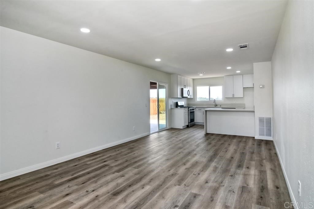4541 Golden Ridge Drive Oceanside, CA 92056 - Photo 8 of 25 Gallery Image 8