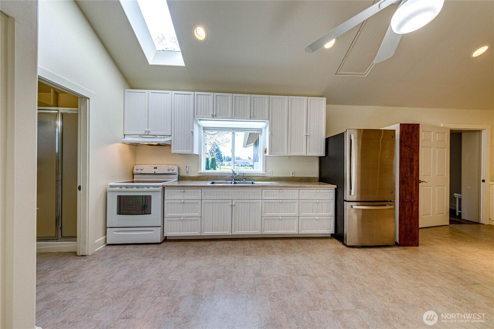 44 Timothy Lane Sequim, WA 98382 - Photo 18 of 40 Gallery Image 18