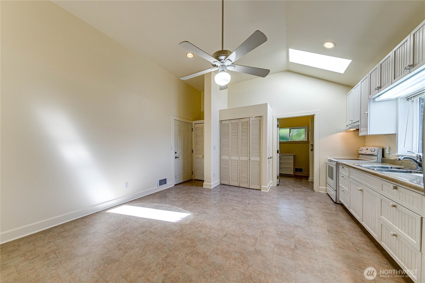 44 Timothy Lane Sequim, WA 98382 - Photo 19 of 40 Gallery Image 19