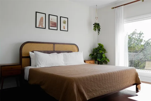 $1,699,000 | 3400 Beartree Circle, Austin, TX 78730