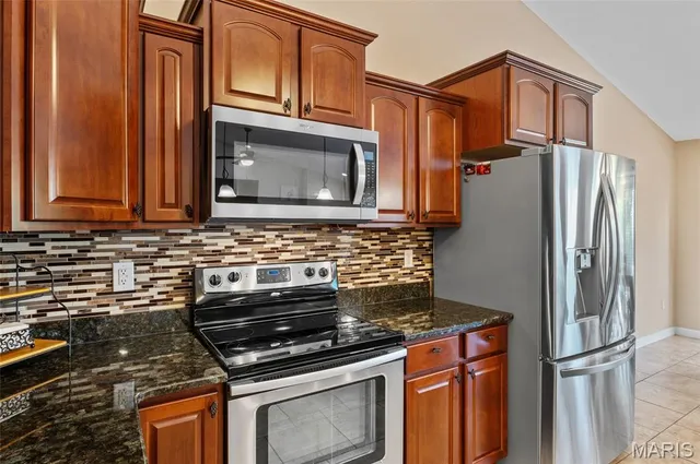 $435,000 | 1232 Wentworth Court, Troy, IL 62294