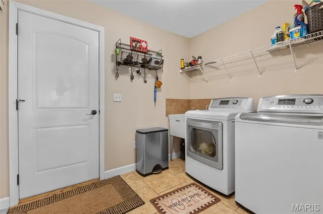 $435,000 | 1232 Wentworth Court, Troy, IL 62294