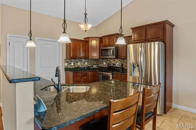 $435,000 | 1232 Wentworth Court, Troy, IL 62294