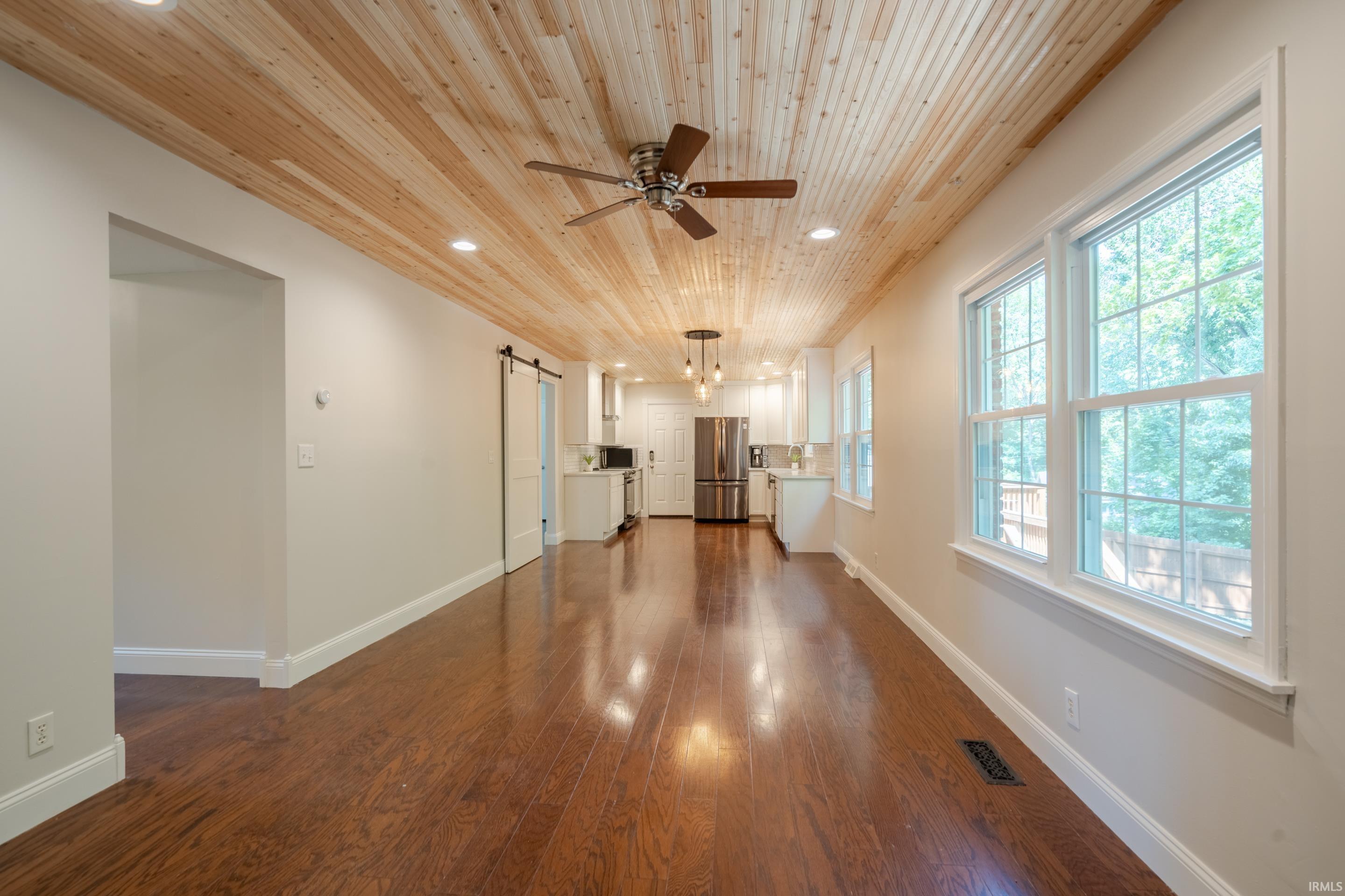 310 Kings Valley Road Evansville, IN 47711 - Photo 9 of 35 Gallery Image 9