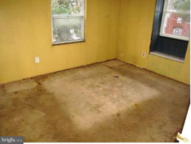 6400 Falkirk Road Baltimore, MD 21239 - Photo 3 of 6 Interior (General)