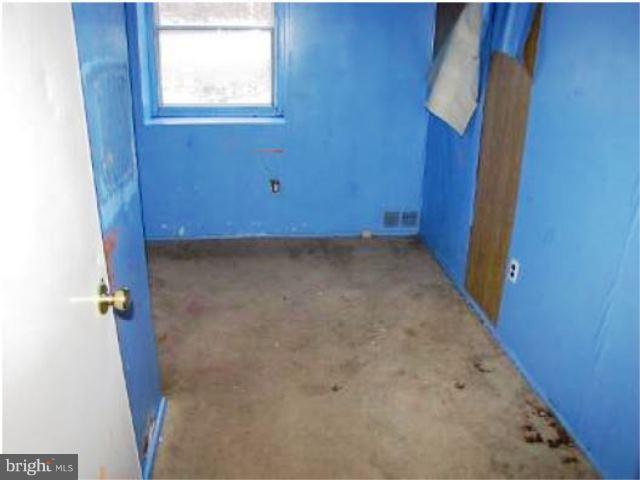 6400 Falkirk Road Baltimore, MD 21239 - Photo 4 of 6 Interior (General)