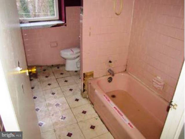 6400 Falkirk Road Baltimore, MD 21239 - Photo 6 of 6 Interior (General)