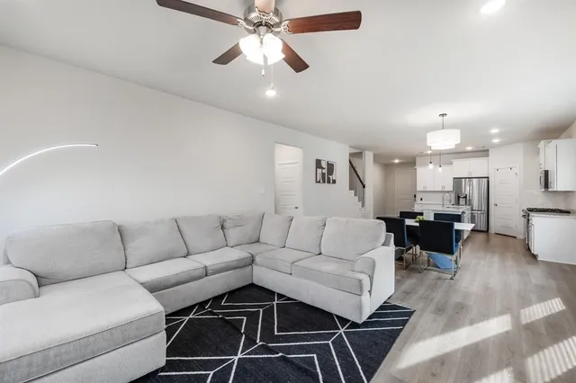 $400,000 | 538 Cherry Hill Road, Red Oak, TX 75154