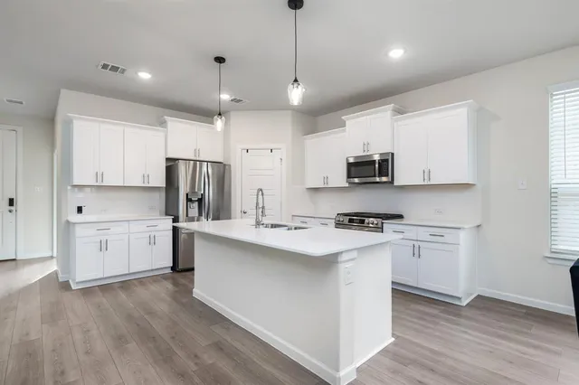 $400,000 | 538 Cherry Hill Road, Red Oak, TX 75154