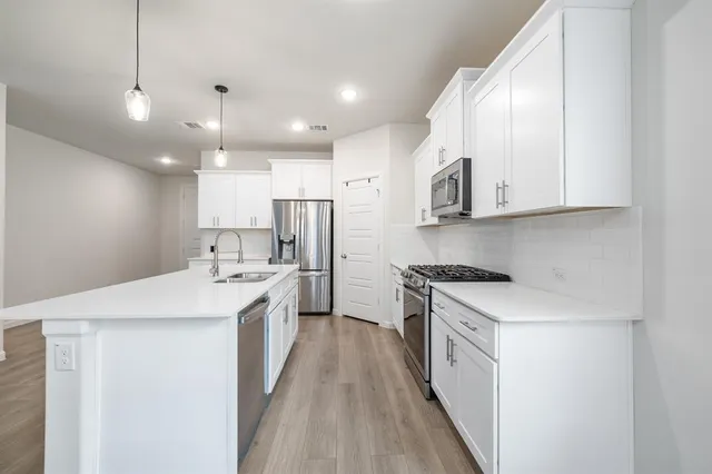 $400,000 | 538 Cherry Hill Road, Red Oak, TX 75154