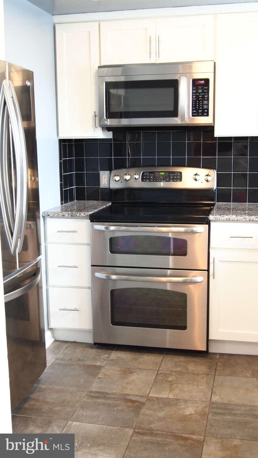 3035 South Buchanan Street, Unit C2 Arlington, VA 22206 - Photo 12 of 24 Kitchen