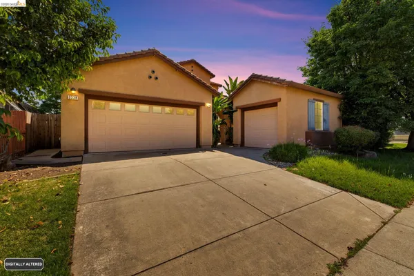$629,000 | 3338 La Cadena Way, Sacramento, CA 95835