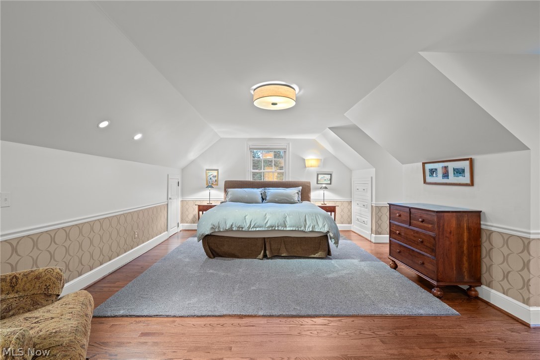33285 Woodleigh Road Cleveland, OH 44124 - Photo 35 of 50