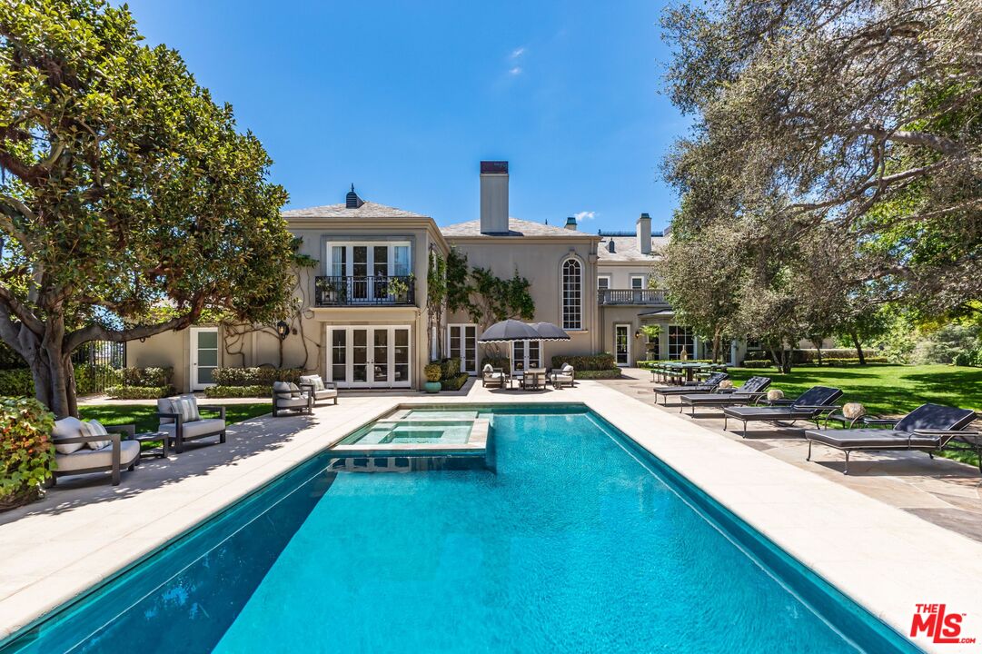 10911 Chalon Road Los Angeles, CA 90077 - Photo 13 of 43