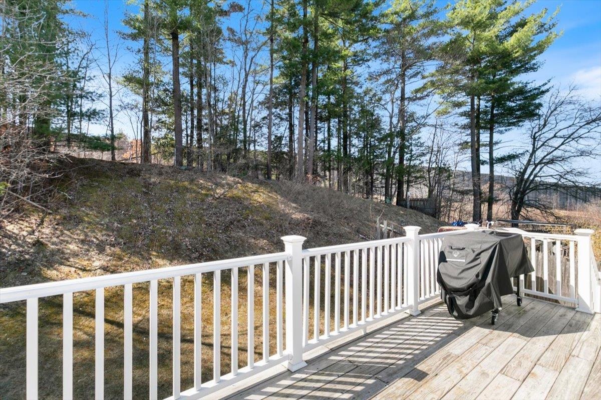 69 Derryfield Road, Unit L Derry, NH 03038 - Photo 19 of 27