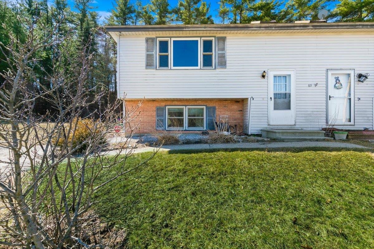 69 Derryfield Road, Unit L Derry, NH 03038 - Photo 2 of 27