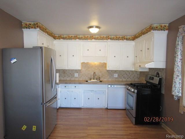 18062 Rainbow Road Fraser, MI 48026 - Photo 4 of 22