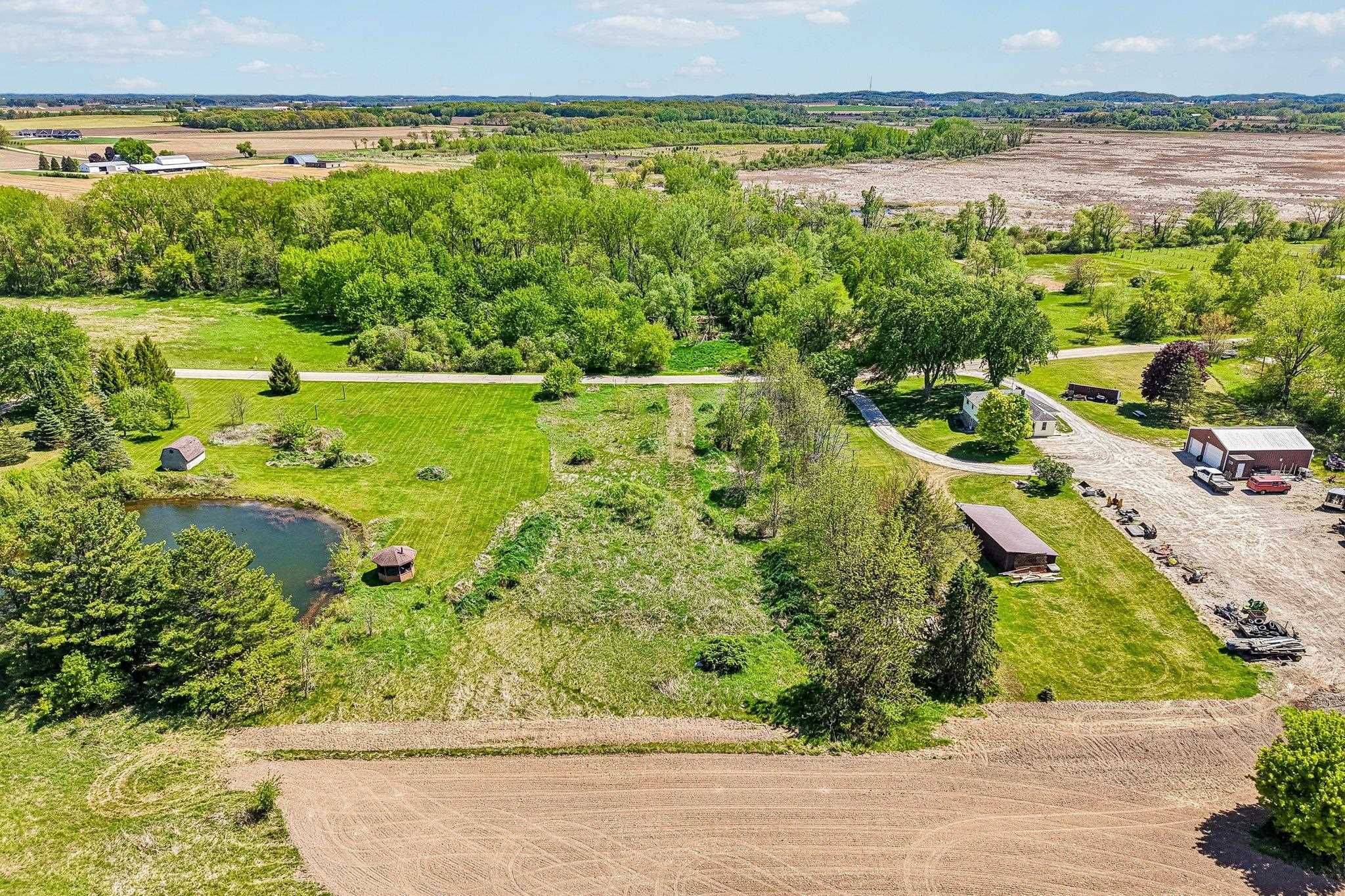 W7760 Conservation Road Lake Mills, WI 53551 - Photo 11 of 22