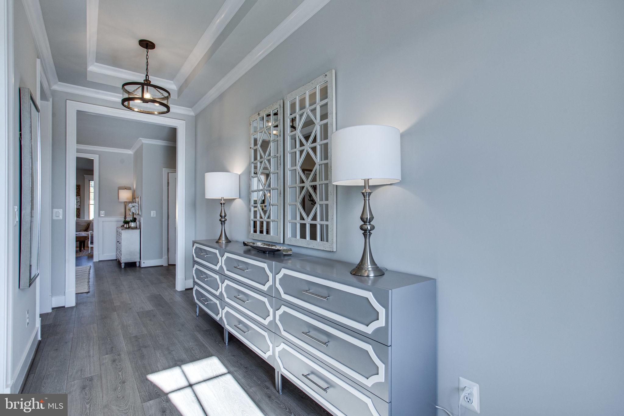 214 Locust Street Southwest Vienna, VA 22180 - Photo 3 of 41 MOVE-IN NOW!