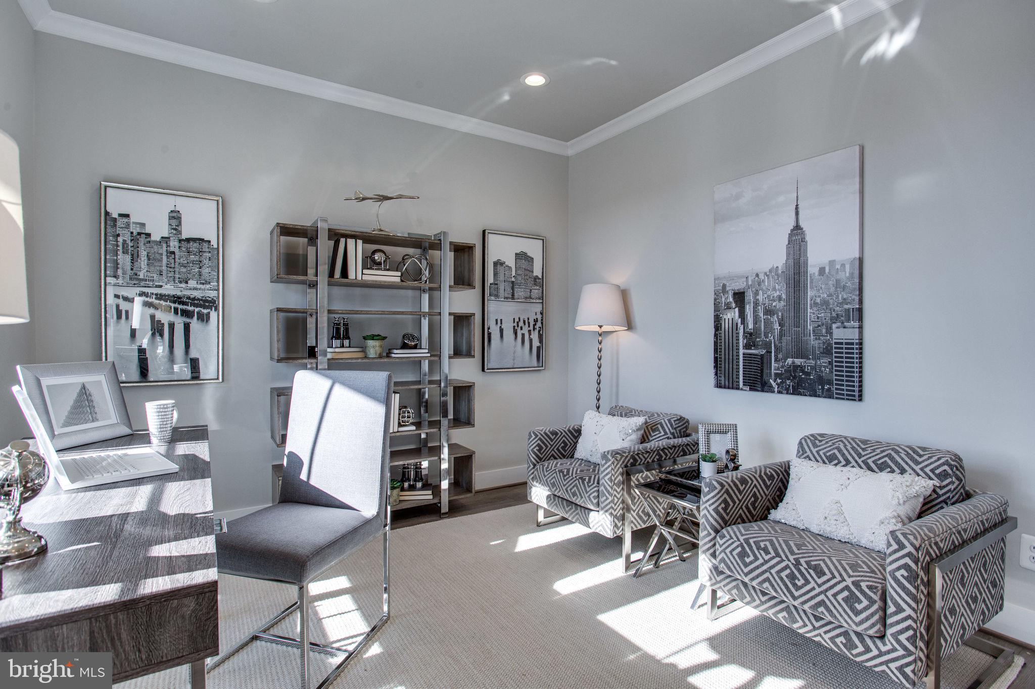 214 Locust Street Southwest Vienna, VA 22180 - Photo 7 of 41