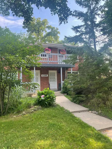 $1,500 | 1335 West Main Street, Unit 4, Lake Geneva, WI 53147