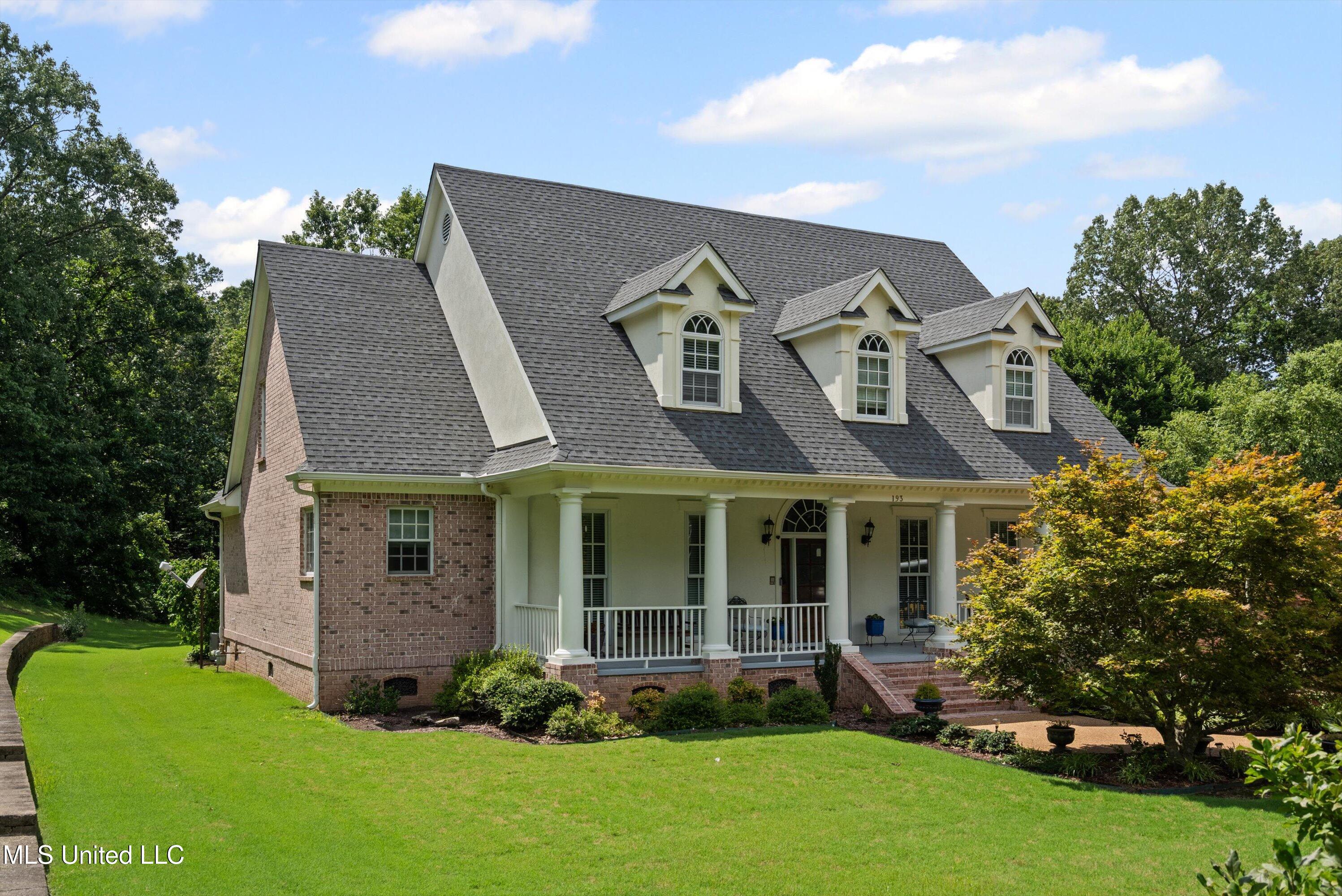 193 Crockett Loop Hernando, MS 38632 - Photo 3 of 64 02-Southern Charm