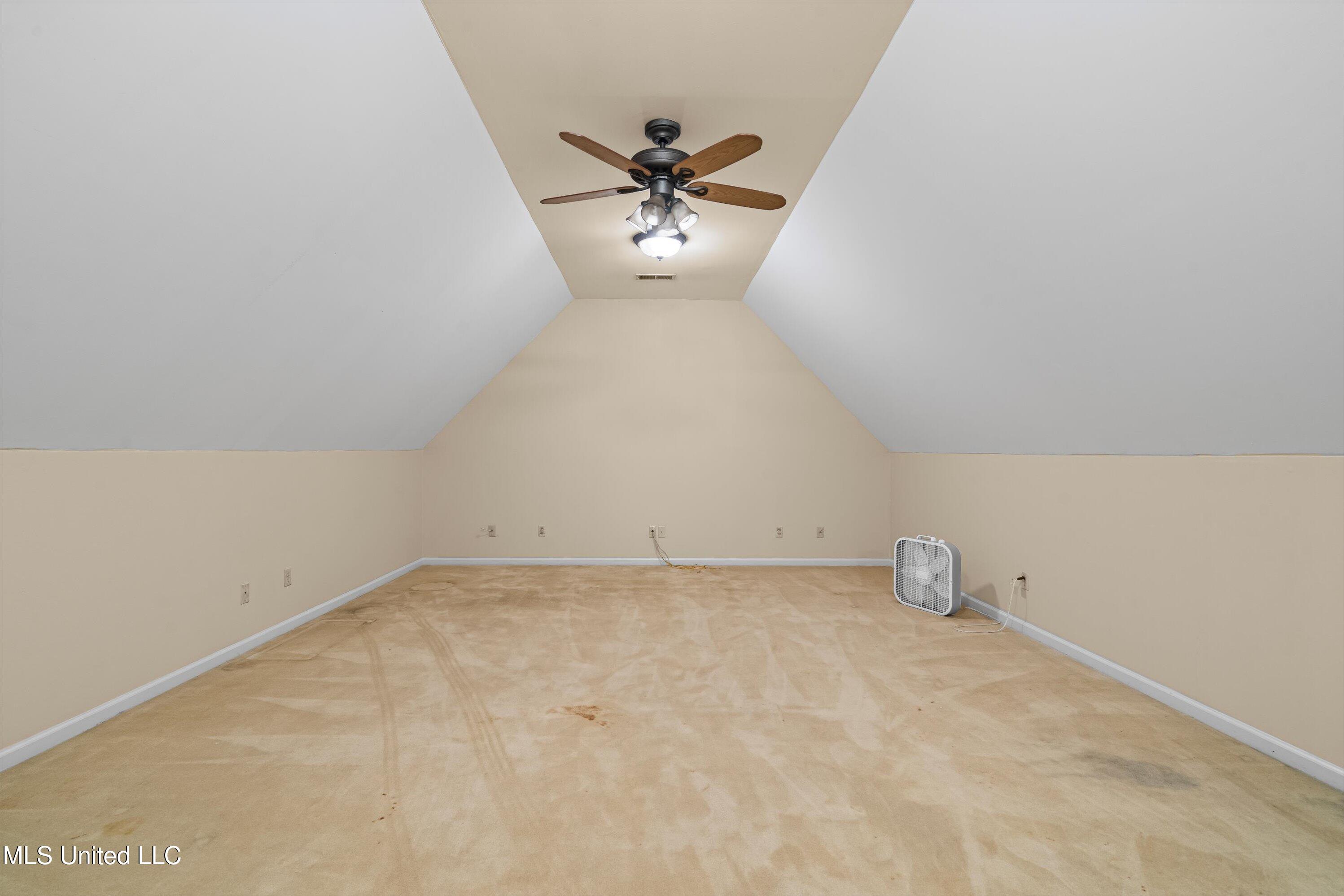 193 Crockett Loop Hernando, MS 38632 - Photo 40 of 64 40-5th bedroom over the garage or