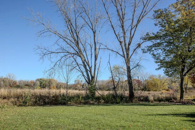 $625,000 | 248 Meadowood Lane, Vadnais Heights, MN 55127