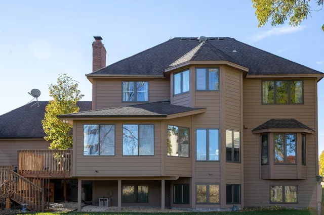 $625,000 | 248 Meadowood Lane, Vadnais Heights, MN 55127