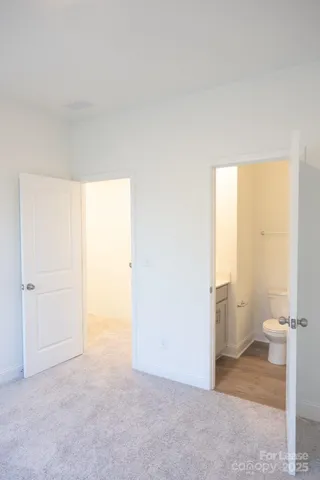 a bathroom with a toilet
