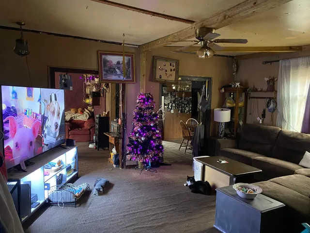 $34,900 | 712 7th Avenue, Menominee, MI 49858