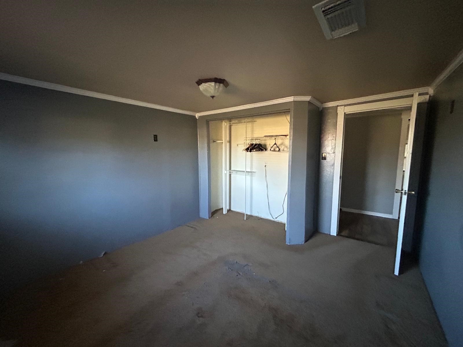 401 Billington Street Clute, TX 77531 - Photo 11 of 22