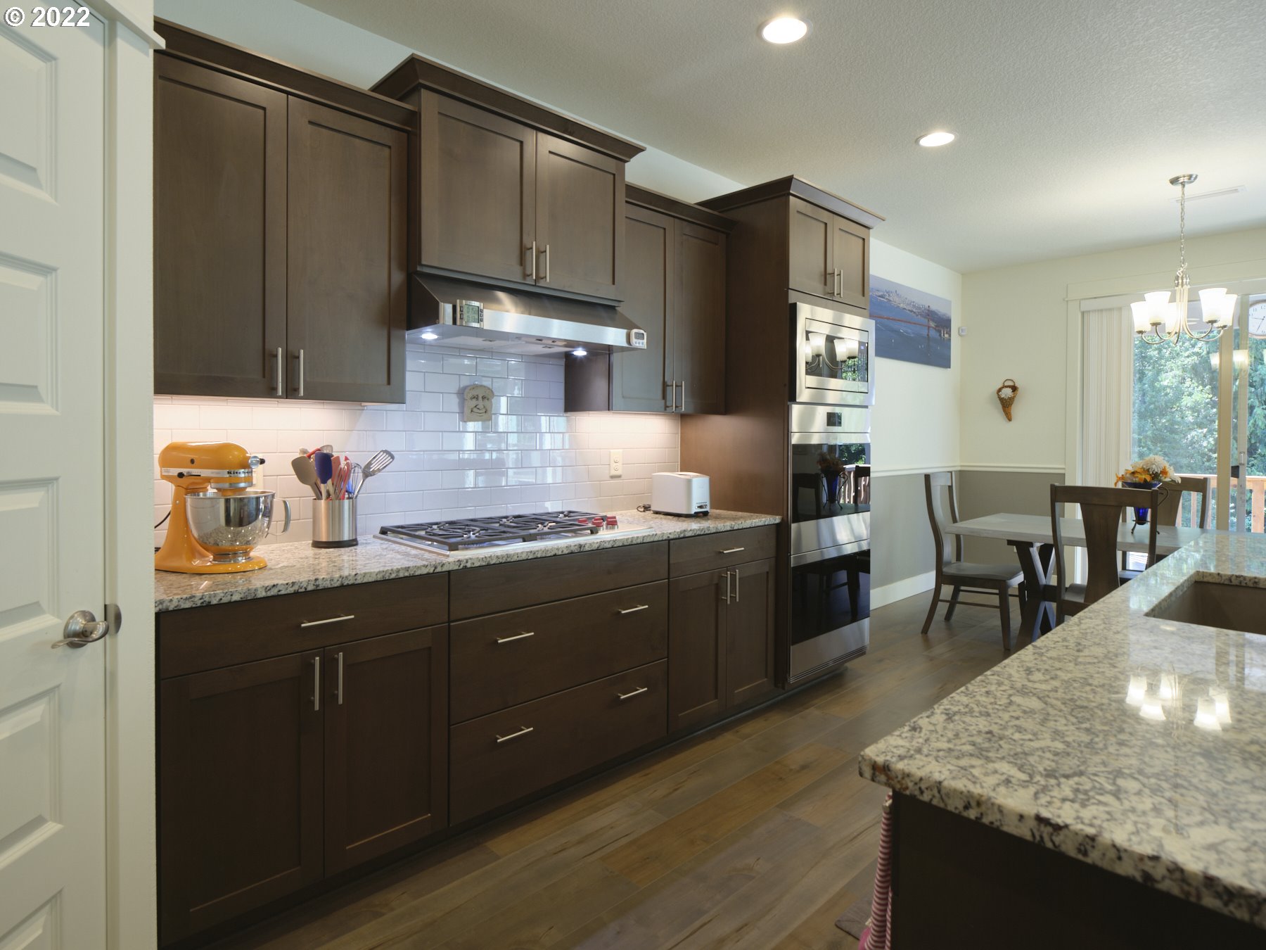 4911 South 19th Street Ridgefield, WA 98642 - Photo 9 of 26 a kitchen with granite countertop lots of counter top space