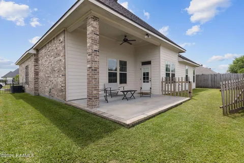 $289,000 | 227 Tall Oaks Lane, Youngsville, LA 70592