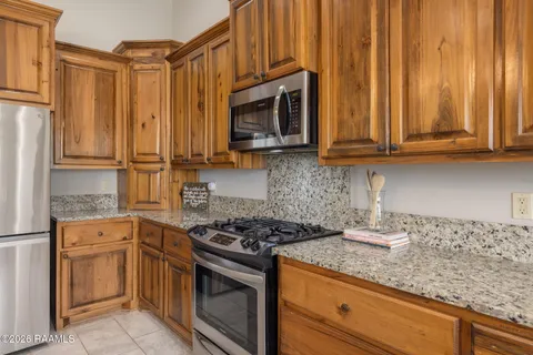 $289,000 | 227 Tall Oaks Lane, Youngsville, LA 70592