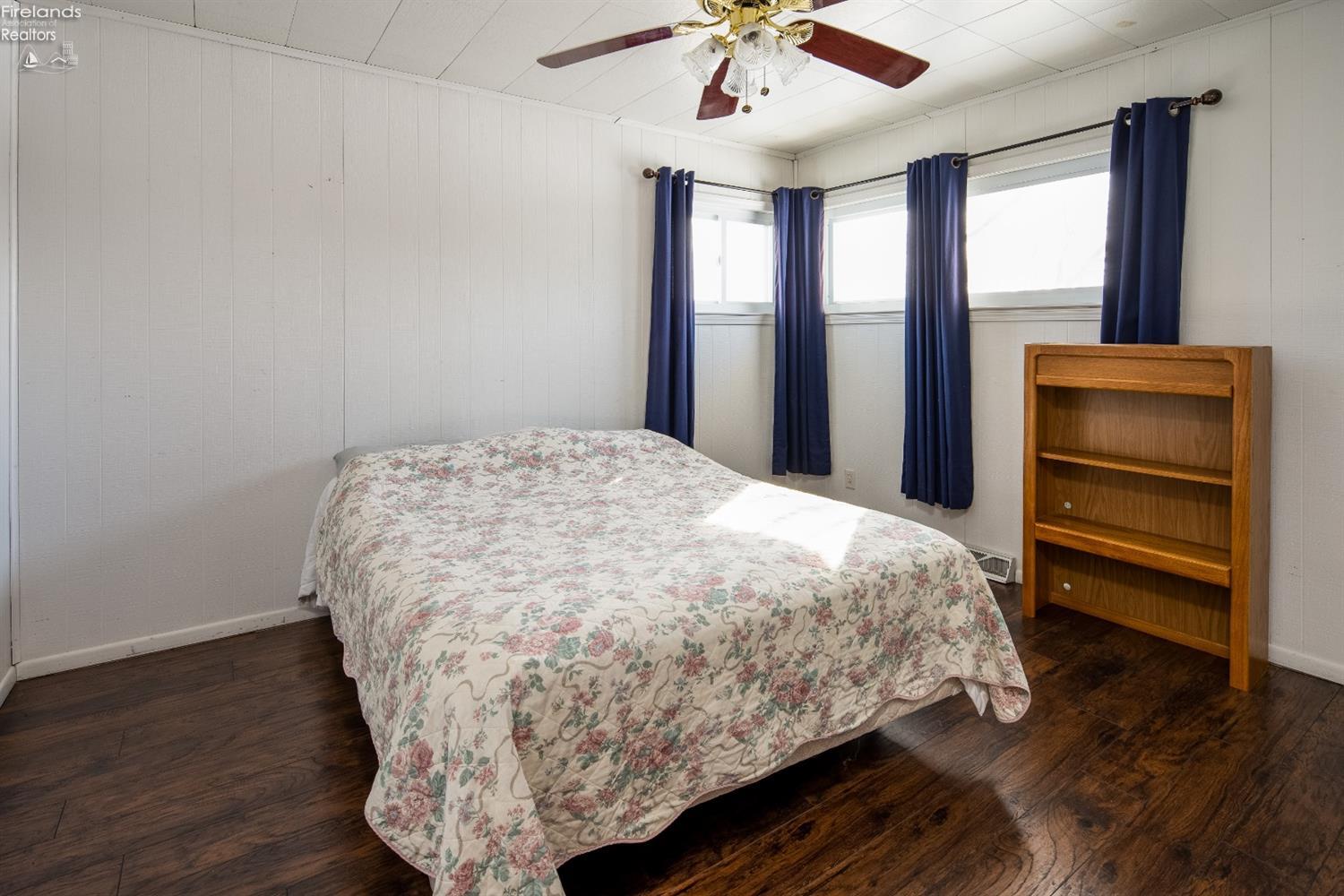 6410 West Harbor Road Port Clinton, OH 43452 - Photo 13 of 27 Gallery Image 13