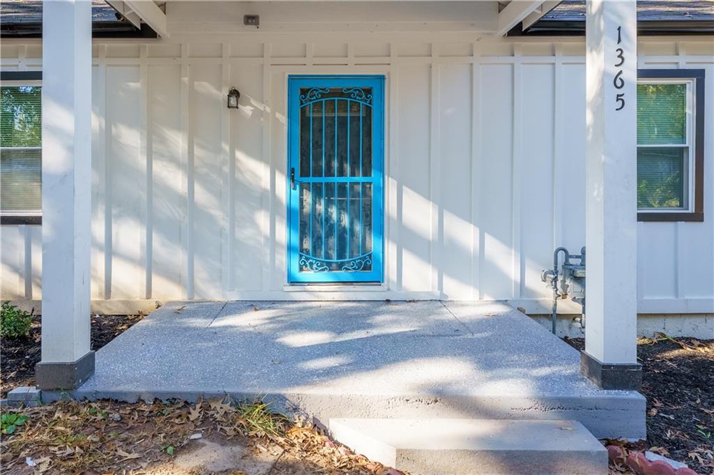 1365 Campbellton Road Southwest Atlanta, GA 30310 - Photo 4 of 36