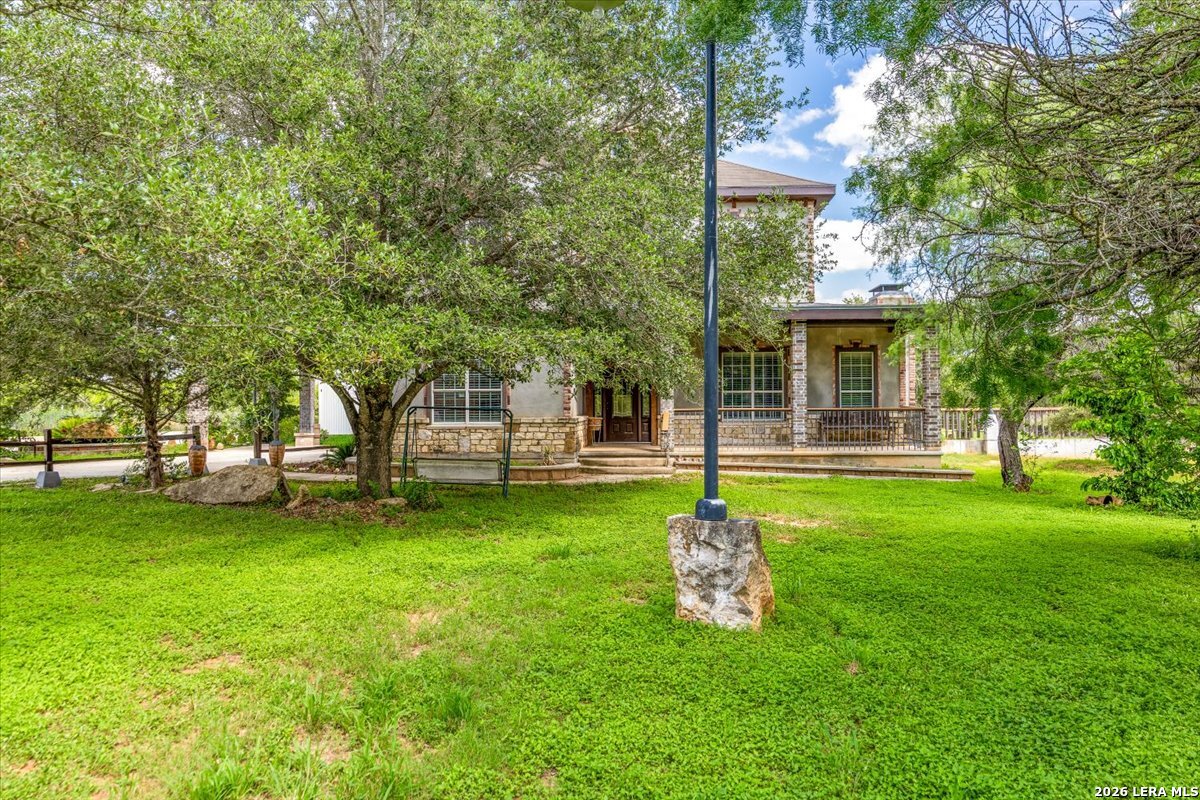 19590 Leal Road San Antonio, TX 78221 - Photo 4 of 42