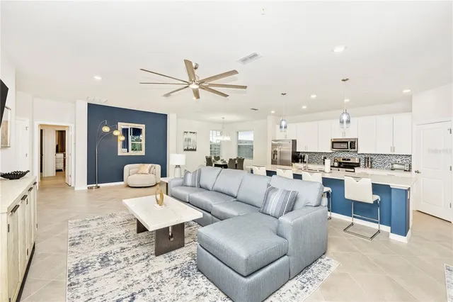 $5,000 | 17560 Boracay Court, Unit 201, Venice, FL 34293