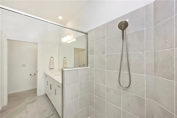 $5,000 | 17560 Boracay Court, Unit 201, Venice, FL 34293