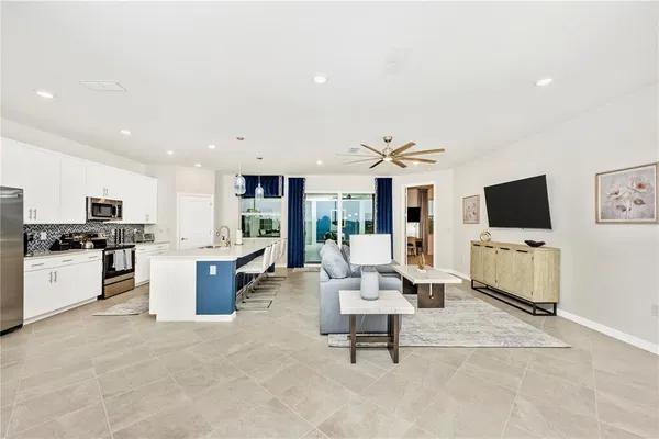 $5,000 | 17560 Boracay Court, Unit 201, Venice, FL 34293