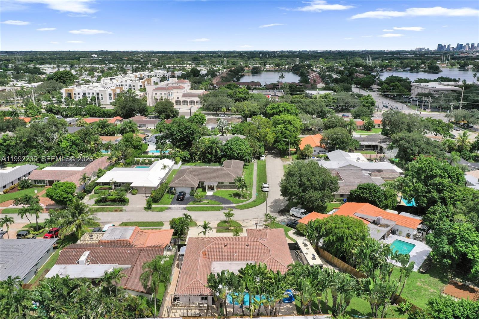 3350 North 40th Street Hollywood, FL 33021 - Photo 13 of 100 an aerial view of residential houses with outdoor space and river