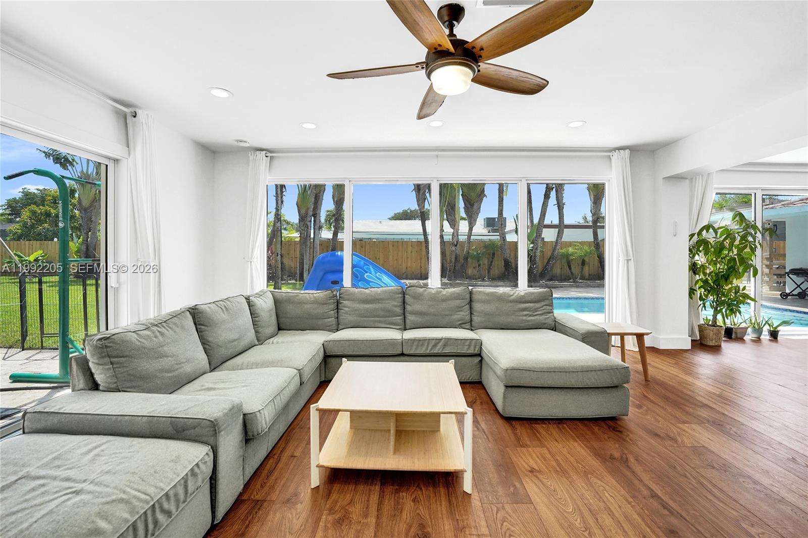 3350 North 40th Street Hollywood, FL 33021 - Photo 38 of 100