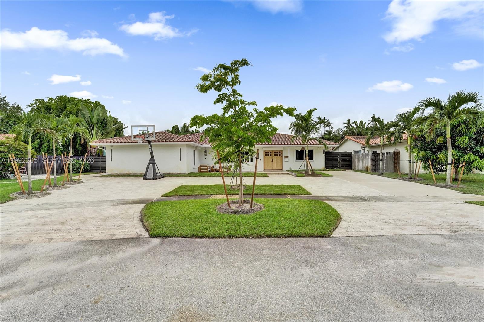 3350 North 40th Street Hollywood, FL 33021 - Photo 6 of 100